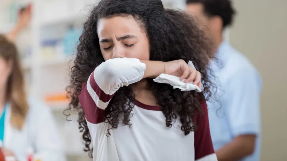 Tosse, febre e coriza: doenças respiratórias aumentam no outono