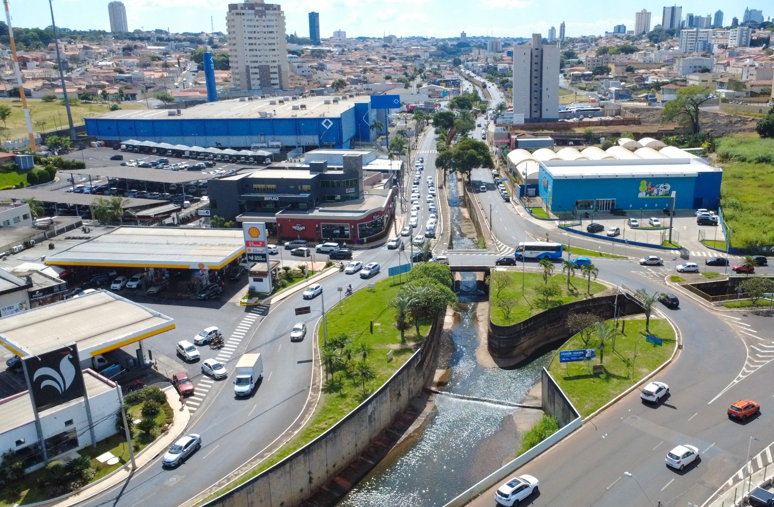 Obras contra enchentes vão alterar trânsito em várias regiões de Franca