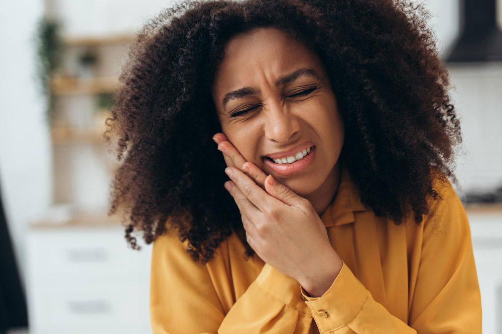 O que gera dor de dente? Dentista diz as causas e quando a dor é sinal de alerta