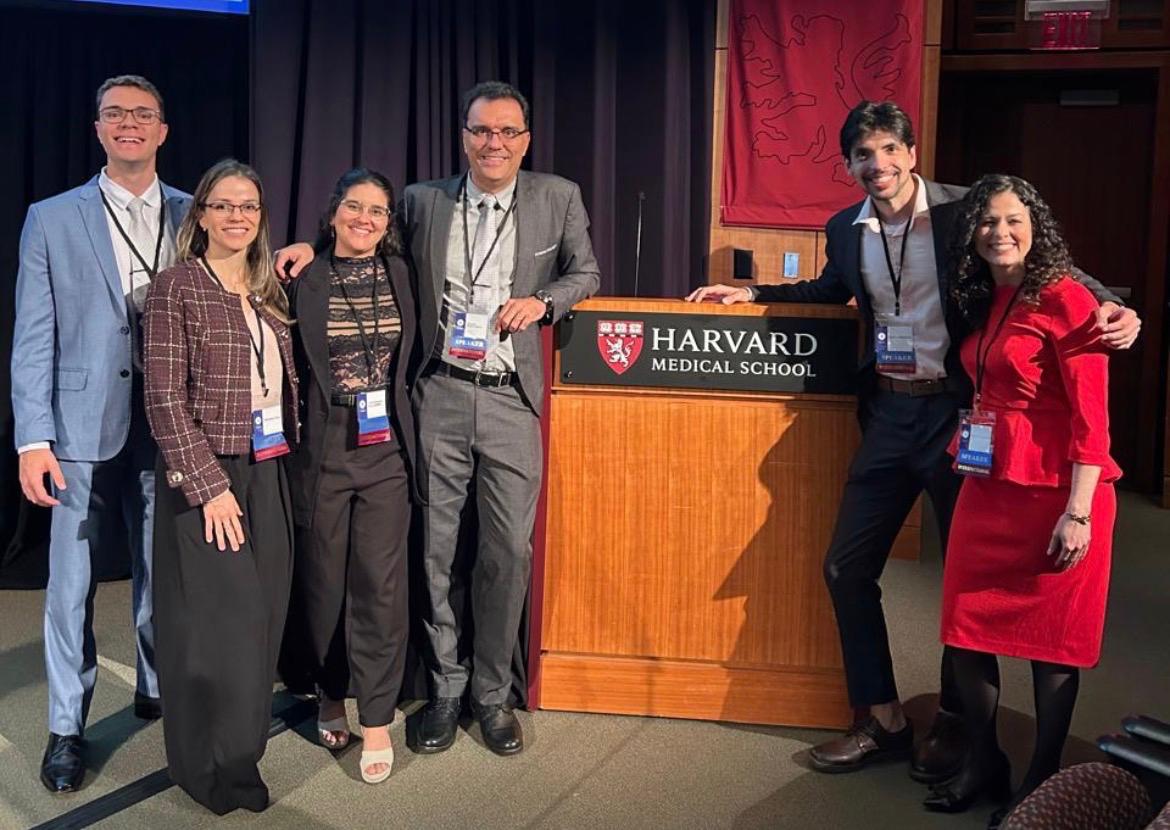 Pesquisa sobre psiquiatria da Fundação Allan Kardec é apresentada em Harvard