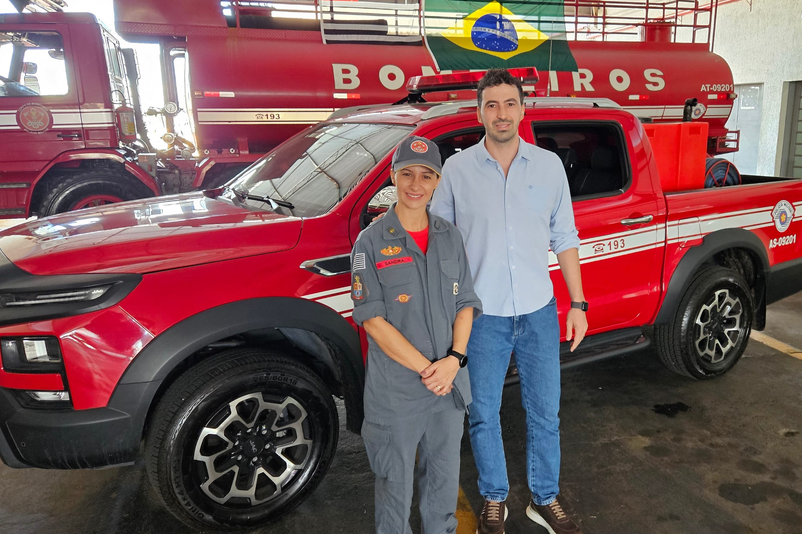 Corpo de Bombeiros de Franca reforça estrutura com moderna viatura operacional