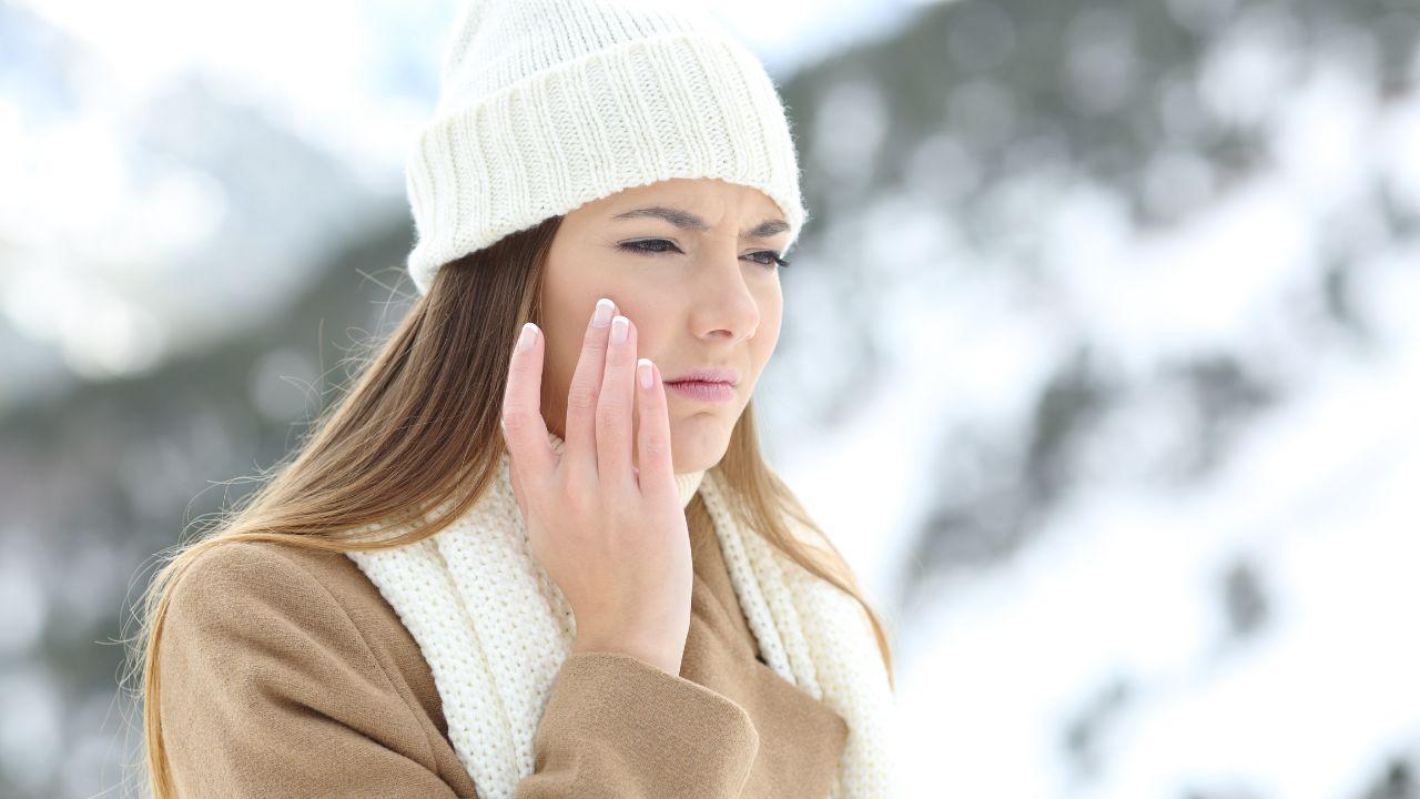 Frizz, cutículas ressecadas e pele seca: veja como o frio afeta a sua beleza