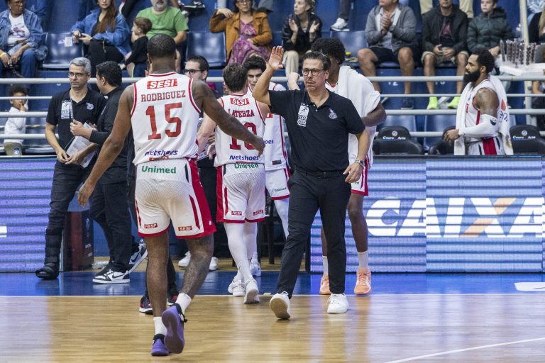 Helinho Garcia projeta semifinal dura contra Paulistano após classificação do Franca