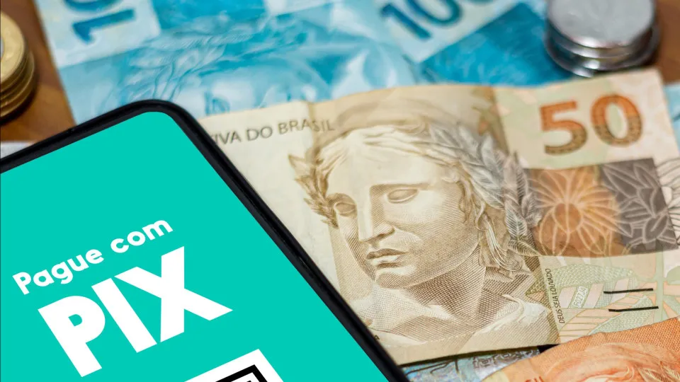 Novo golpe do Pix altera dados copiados no celular para desviar dinheiro; entenda