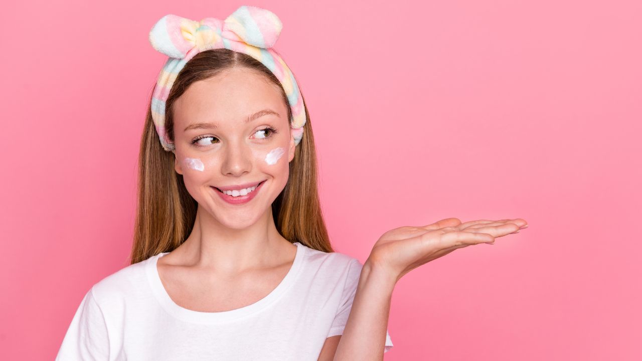Skincare infantil é perigoso? Saiba como cuidar da pele da criança