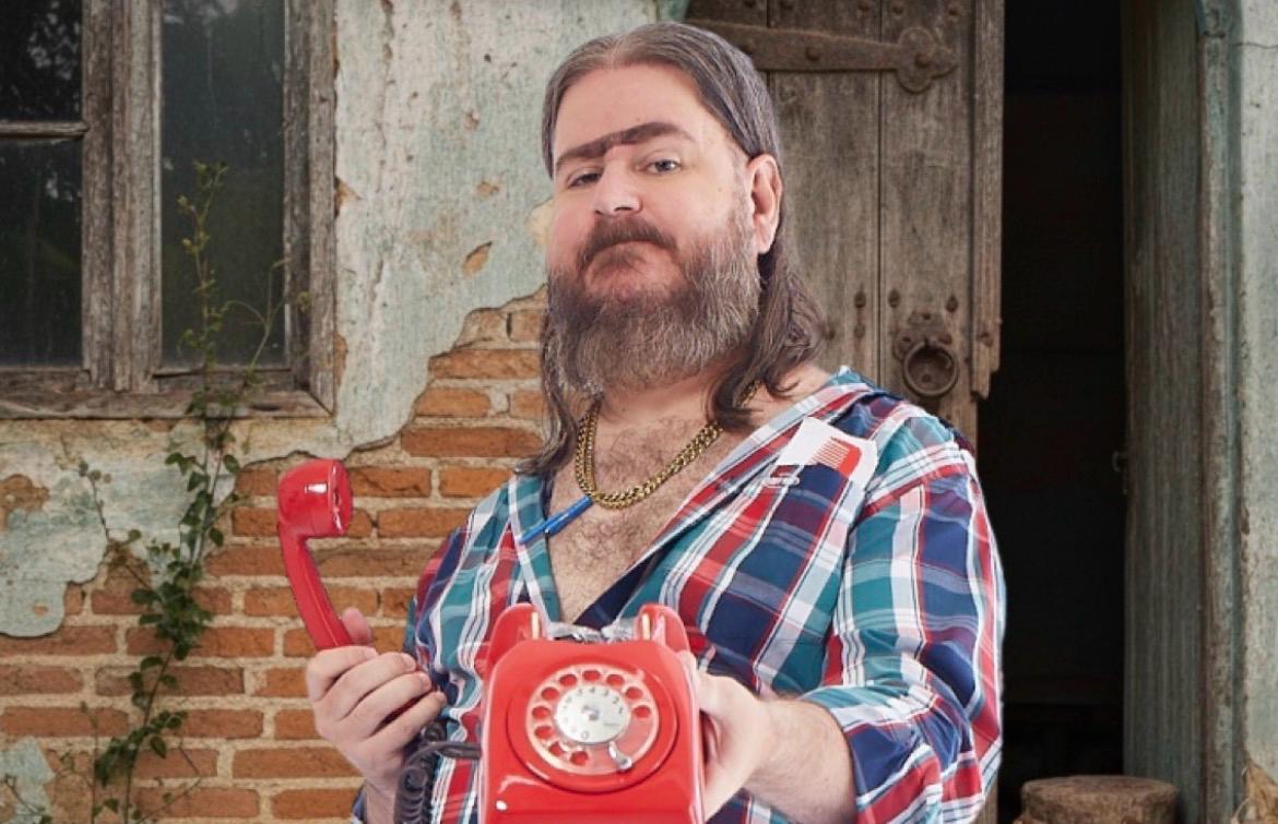 Chico da Tiana apresenta o show “Caipiramente Falando” no Teatro Municipal de Franca