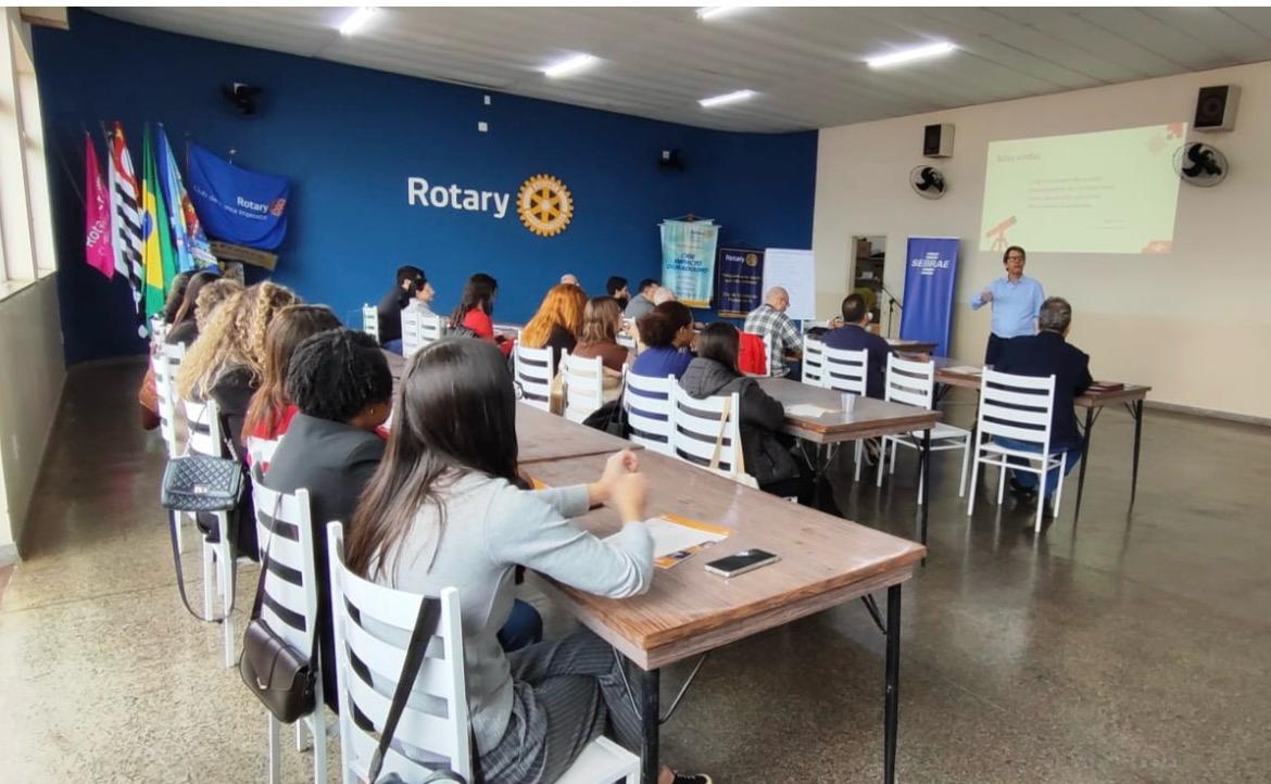 Sebrae e Rotary Club fortalecem gestão do terceiro setor com capacitação em Franca