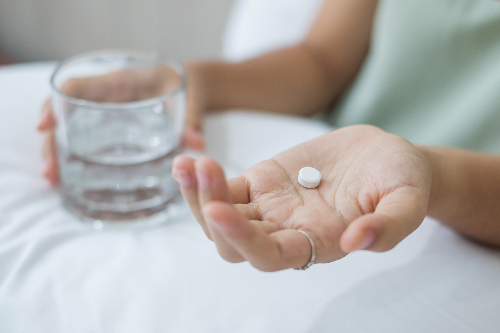 Você toma remédios por conta própria? Saiba os males que isso pode te provocar