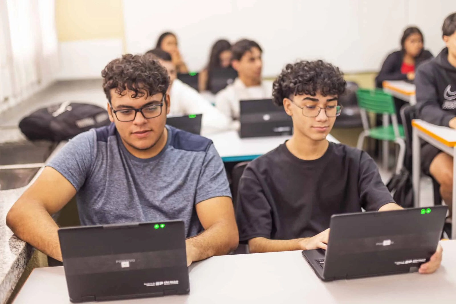 Como se inscrever e quais cursos mais contratam estagiários da rede estadual de SP