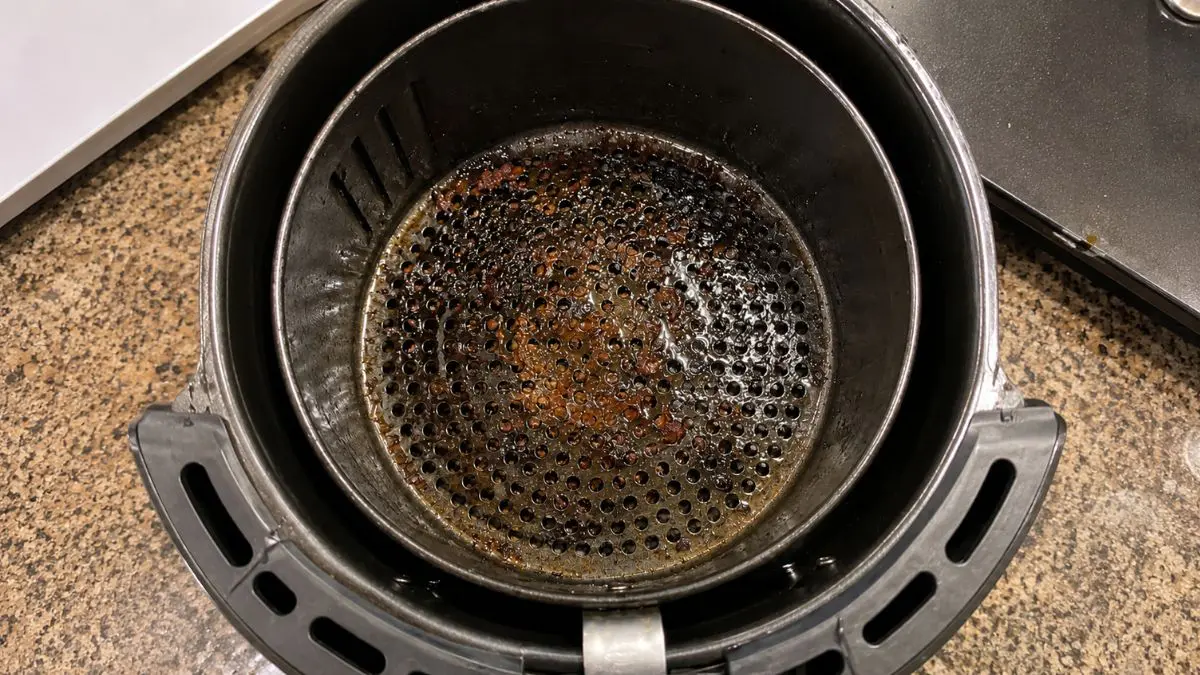 Saúde em risco! Veja por que você não deve usar a air fryer suja