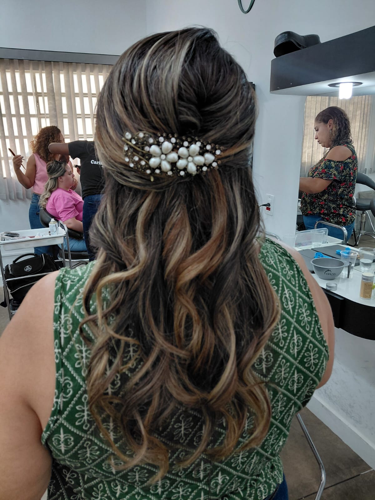Escola da Beleza abre inscrições para cursos gratuitos nesta quarta-feira, 8