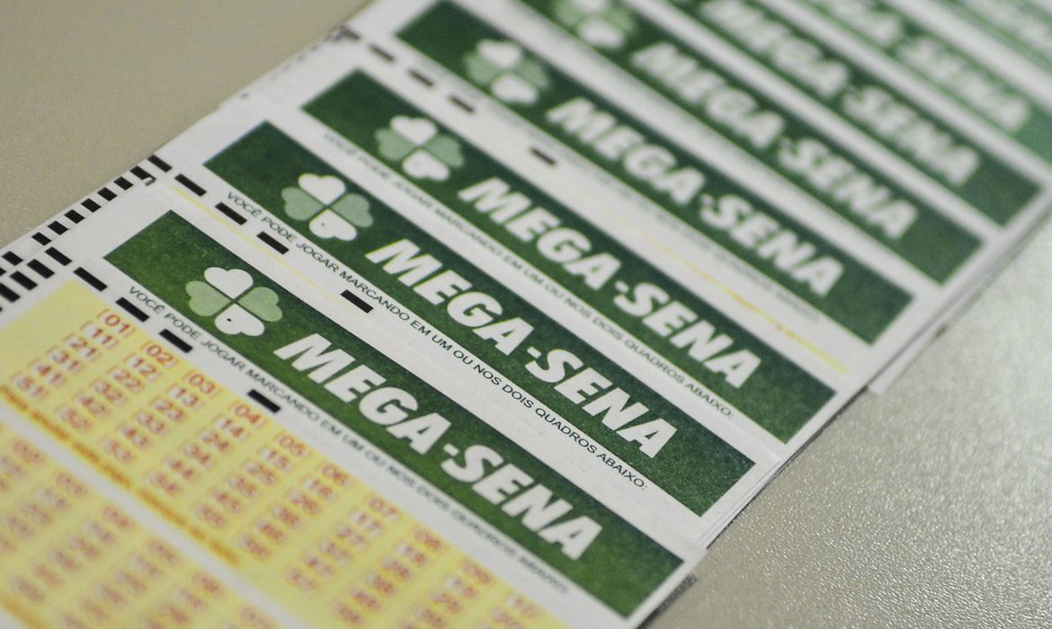 Mega-Sena sorteia prêmio acumulado de R$ 48 milhões neste domingo (6)