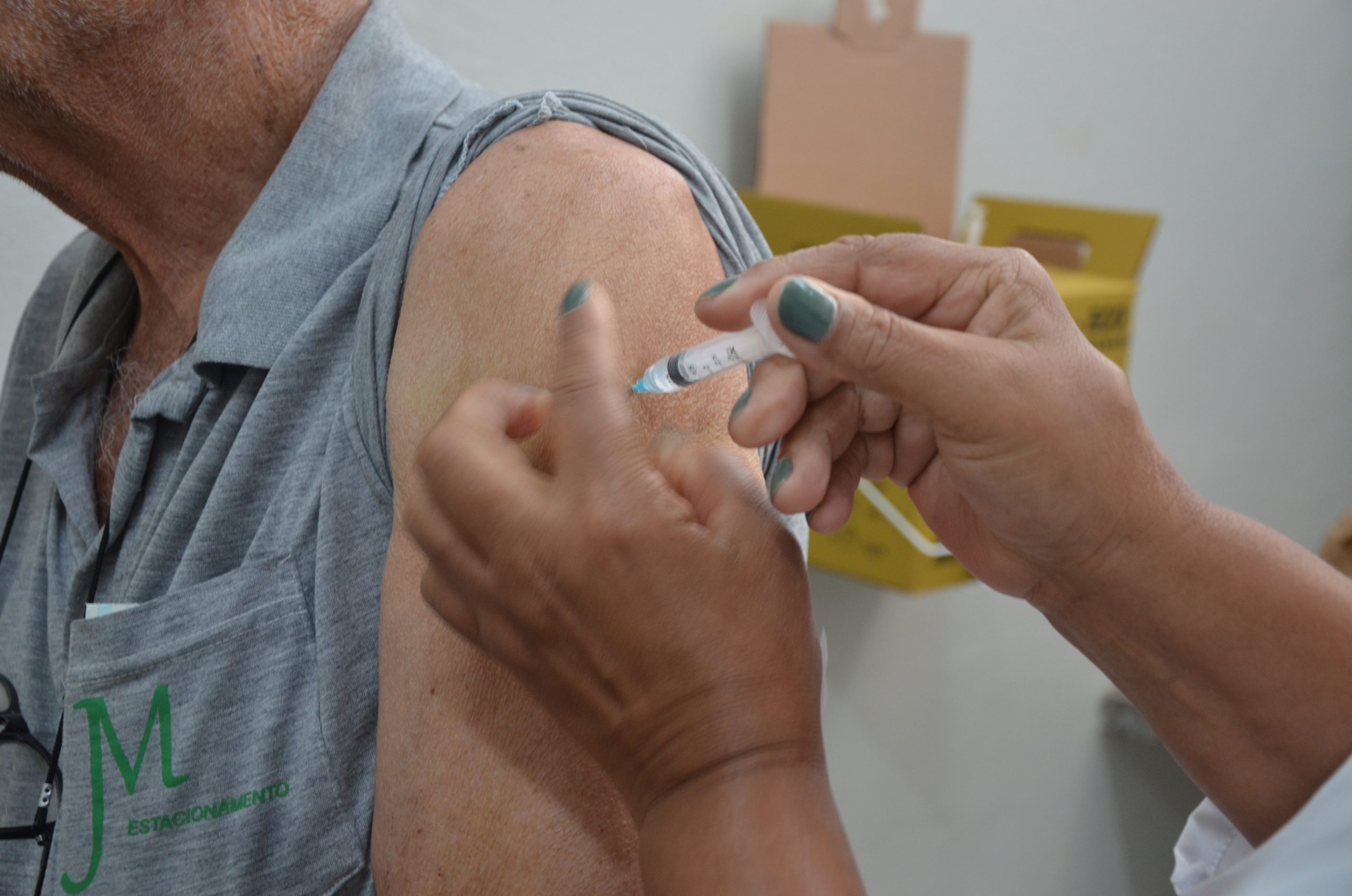Com apenas 40% de cobertura, Saúde de Franca reforça convocação para vacina da gripe