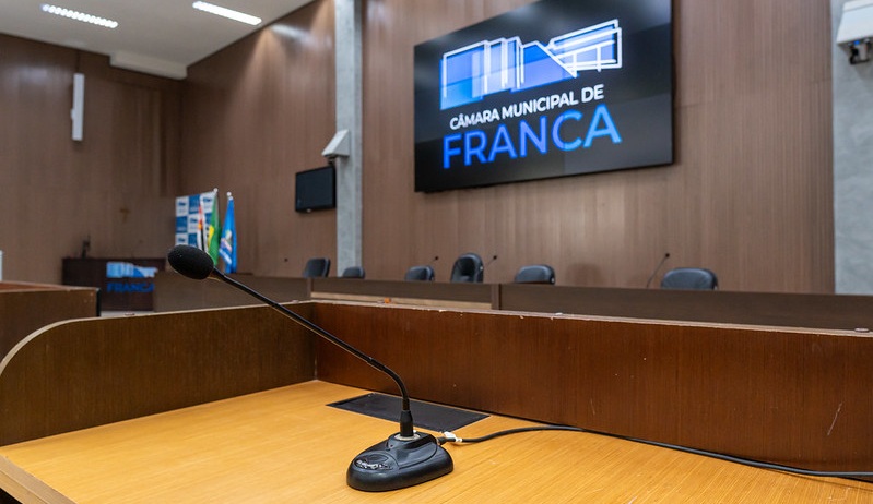 Câmara de Franca discute projeto para proibir apitos e sirenes de guardas noturnos