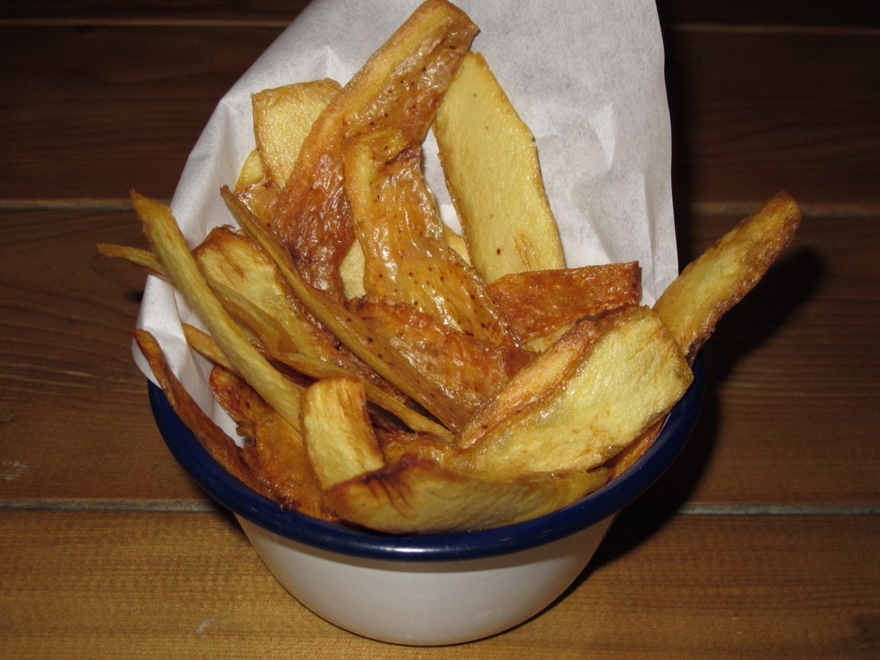 Comer batata com casca faz mal? Especialistas apontam os cuidados necessários