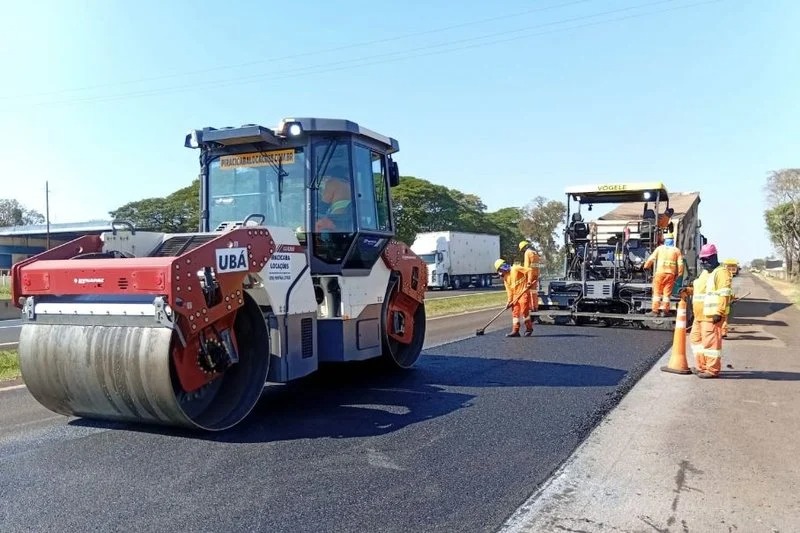 Atenção em dobro: Começa a obra no pavimento da Cândido Portinari, entorno de Franca