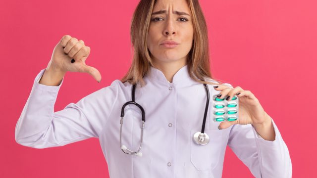 Falsificação de medicamentos coloca pacientes em risco e acende alerta no Brasil