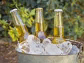 Consumo frequente ou excessivo de álcool aumenta o risco de sintomas depressivos