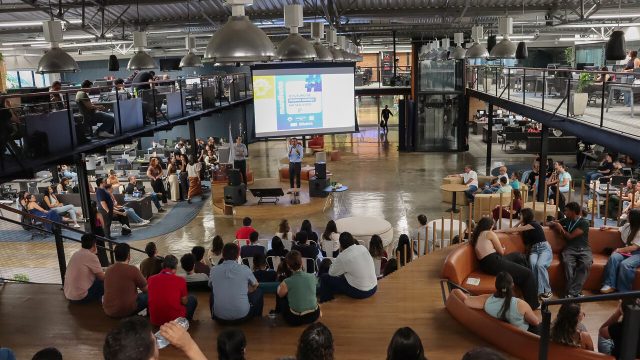 “Franca Tem Voz” reúne 1,5 mil pessoas em apresentação no Luiza Labs