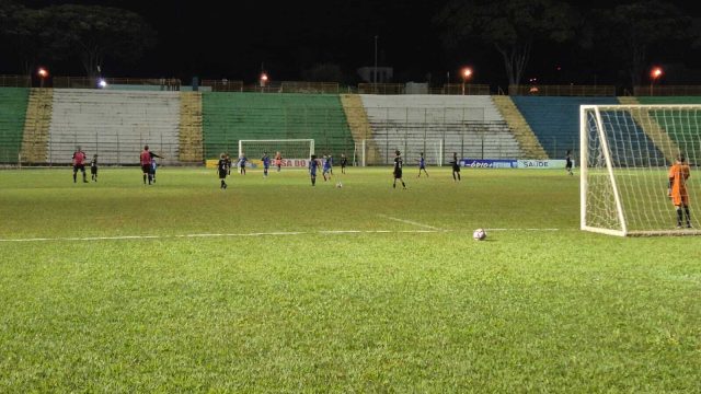 Futebol de base agita seis campos de Franca com 18 jogos neste sábado, 26