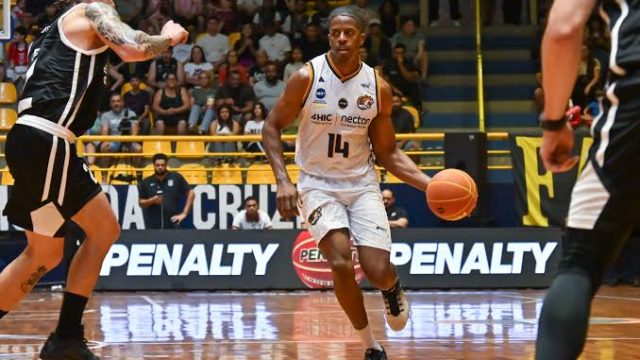 Mogi Basquete faz três a zero no Corinthians e aguarda rival para decisão do Paulista