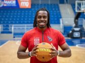 Armador Vitinho se apresenta ao Sesi Franca e se aproxima da estreia pelo time