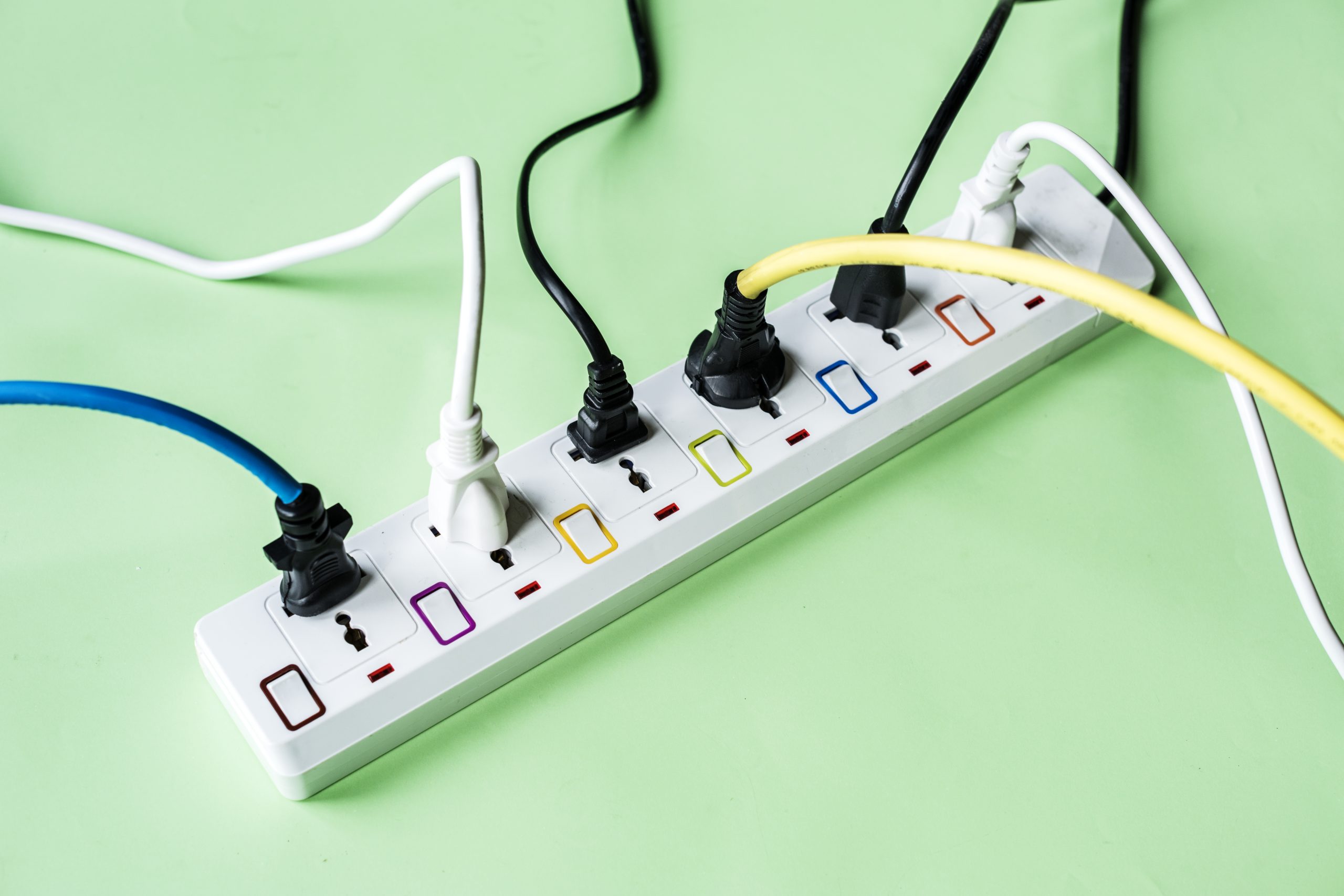 Estes 5 eletrodomésticos nunca devem ser ligados em extensões elétricas