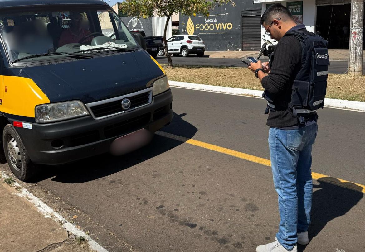 Guarda Civil, Detran e PM aumentam a fiscalização do transporte escolar em Franca