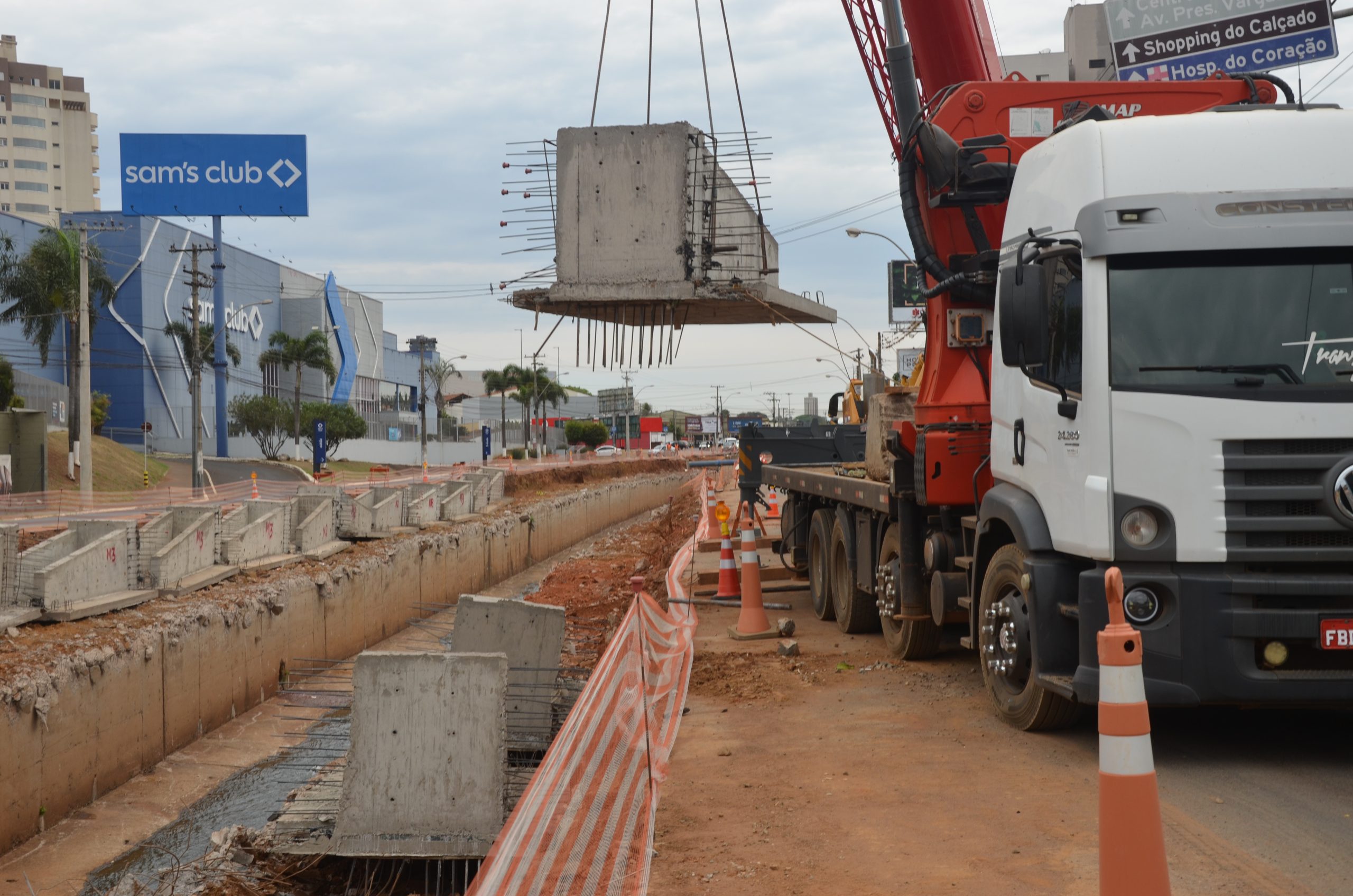 Nova interdição na Av. Dr. Antônio Barbosa Filho começa nesta terça-feira, 08