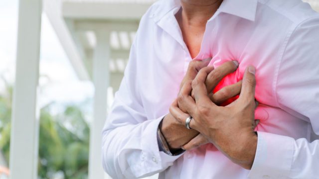 Infarto e parada cardíaca não são a mesma coisa: saiba como reconhecer as diferenças