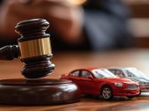 Como evitar ciladas ao comprar um carro de leilão? Veja cuidados antes de fechar negócio