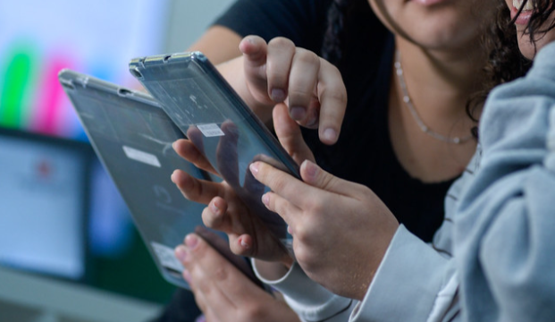 65 escolas estaduais de Franca e cidades da região receberão 2.783 novos tablets