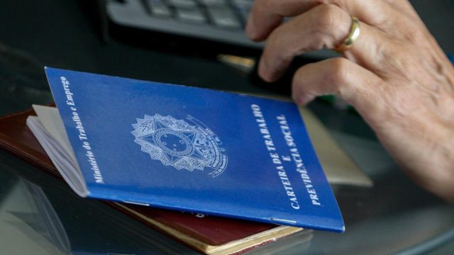 Empregos no PAT: Franca tem 21 vagas para atendentes de lanchonete nesta quarta (14)