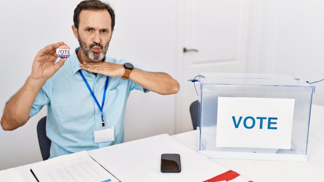 Franca tem 249 eleitores surdos ou com deficiência auditiva que podem votar usando libras