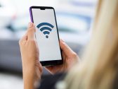 Wi-Fi público pode ser uma armadilha: 7 dicas para proteger seus dados e evitar golpes digitais