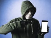 Cuidado ao comprar celular usado: saiba como não levar golpe ou virar réu
