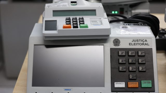 Como funciona a urna eletrônica? Conheça a segurança em 5 pontos